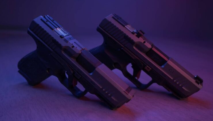 Türkiye’de Ruhsatsız Silah Operasyonları Artıyor: Yüzbinlerce Silah Ele Geçirildi