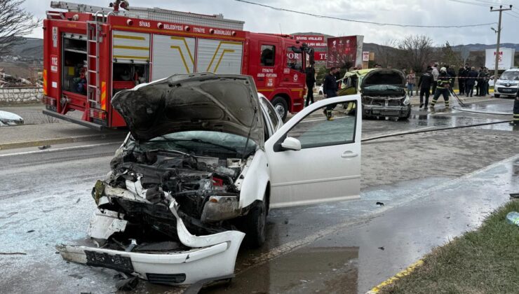 Sivasspor Altyapısından 4 Futbolcu Trafik Kazasında Yaralandı: Burak Şahin’in Durumu Ciddi