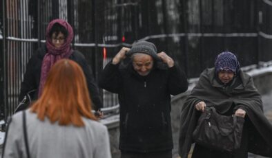 Türkiye Soğuk Hava Dalgasının Etkisine Giriyor: Kar ve Yağmur Yurdu Saracak