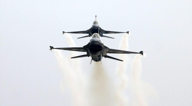 Antalya 23 Nisan’ı Coşkuyla Kutluyor: SOLOTÜRK Gösterisi ve Çocuk Şöleni