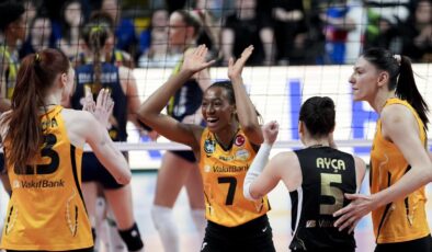 VakıfBank Sultanlar Ligi’nde Şampiyonluğa Ulaştı: Tarihi Zafer!