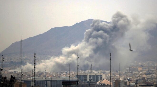 İran’da Okul Saldırıları: 245 Öğrenci ve 58 Öğretmen Hayatını Kaybetti