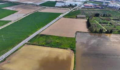 İzmir Torbalı’da Aşırı Yağışlar Tarım Arazilerini Vurdu: Ekimler Gecikti, Çiftçiler Umutlu