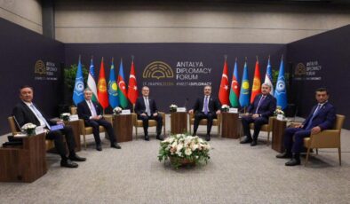 Bakan Fidan, Antalya’da TDT Dışişleri Bakanları Toplantısı’na Ev Sahipliği Yaptı: Diplomasi Zirvesi 2026 Hazırlıkları