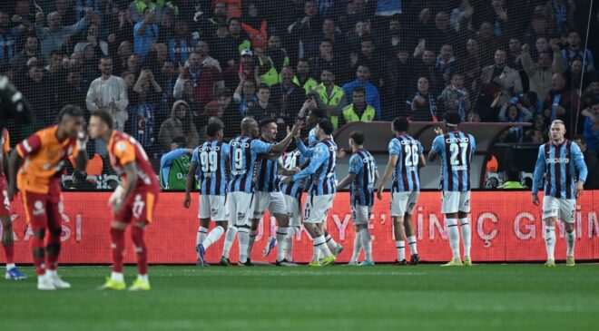 Trabzonspor’dan Şampiyonluk Sinyali: Galatasaray’ı Devirerek Liderlik Yarışında Farkı İndirdi!