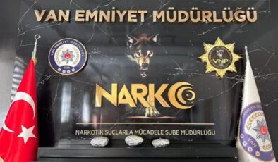 Van’da Uyuşturucu Operasyonu: 4.7 Kilogram Sentetik Madde Ele Geçirildi, 2 Şüpheli Gözaltına Alındı