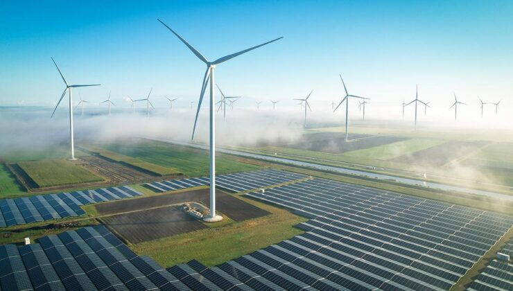 Türkiye Yenilenebilir Enerjide Parlıyor: Rüzgar ve Güneşin Yükselişi, Kömürün Payında Düşüş