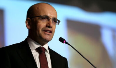 Şimşek’ten Dış Ticaret Değerlendirmesi: Rekor İhracat ve Gelecek İçin Mesajlar