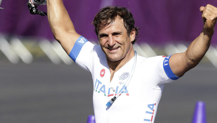 Efsanevi Formula 1 Pilotu ve Paralimpik Şampiyon Alex Zanardi Hayatını Kaybetti: Spor Dünyası Yas Tutuyor