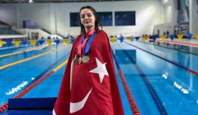 Sümeyye Boyacı’dan Paris’te Altın Madalya! Dünya Para Yüzme Serisi’nde Tarihi Başarı