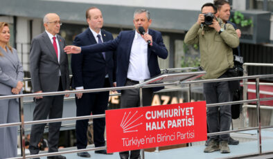 Özgür Özel’den Karabük’te Hükümete Yükleniş: ‘KARDEMİR’in Raylarını İngilizlerden Alıyorlar!’
