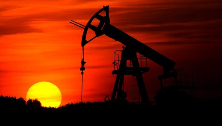 Petrol Fiyatları Düşüşe Geçti: ABD-İran Anlaşması Umutları Artıyor