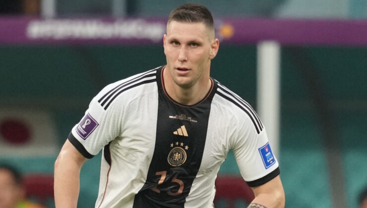 Borussia Dortmund’un Yıldızı Niklas Süle Futbolu Bırakıyor: Veda Mesajı ve Kariyer Özeti