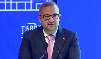 TCMB’den Fiyat İstikrarı Vurgusu: Karahan’dan Enflasyonla Mücadele Mesajı ve İstanbul’da Sis Engeli