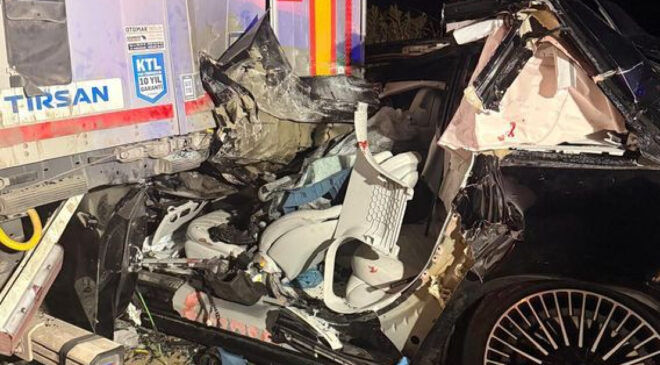 Giresun’da Feci Kaza: TIR’a Çarpan Otomobilin Sürücüsü Hayatını Kaybetti