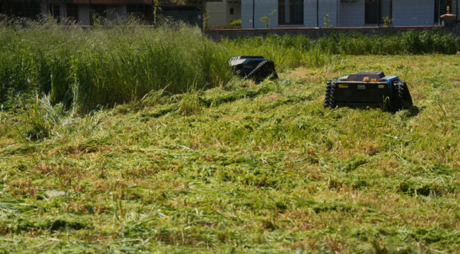Tuzla’da Parklar Artık Robotlarla Güzelleşiyor: Çim Biçme Robotları Hizmete Girdi