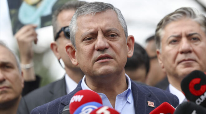 Özgür Özel’den Kritik Açıklamalar: Burcu Köksal, Akın Gürlek ve ‘Mutlak Butlan’ Tartışmaları