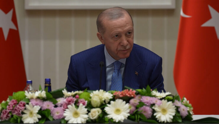 Cumhurbaşkanı Erdoğan’dan 1 Mayıs Emek ve Dayanışma Günü Kutlaması: İşçilere Selam ve Sevgi