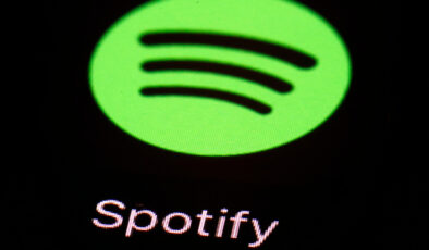 Spotify, Yapay Zeka Sanatçılarla Mücadele İçin Doğrulama Rozeti Getiriyor: Gerçek Sanatçılar Belirlenecek
