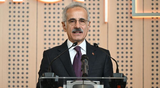 Bakan Uraloğlu’ndan Ulaştırma Sistemlerinde Krizlere Karşı Dayanıklılık Vurgusu