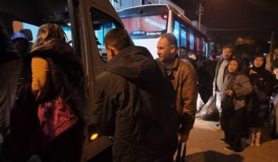 İzmir Foça Açıklarında Düzensiz Göçmen Faciası: 43 Kişi Kurtarıldı, 1 Ölü