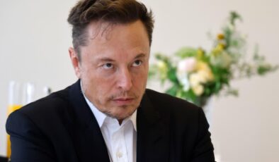 Elon Musk’tan Yapay Zeka Uyarısı: ‘Terminatör Senaryosu’ ve İnsanlığın Geleceği Tehlikede