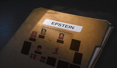 Epstein’in Ölümünden Önce Yazdığı İddia Edilen Not Ortaya Çıktı: İntihar mı, Komplo mu?