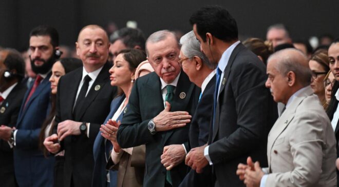 Erdoğan’dan Yoğun Diplomasi: Türkiye’nin Barış Köprüsü Rolü Güçleniyor