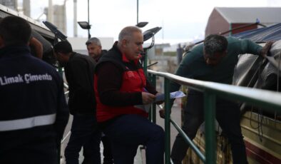 Kurban Bayramı Öncesi Hayvan Sevkiyatlarına Sıkı Denetim: Erzurum’da Veteriner Kontrolleri Artırıldı