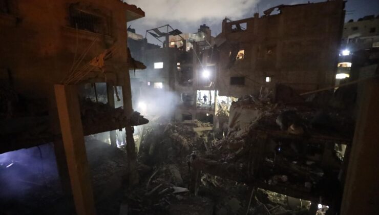 İsrail’in Gazze’deki Şati Mülteci Kampı’na Saldırısı: Çok Sayıda Yaralı ve Evler Yıkıldı