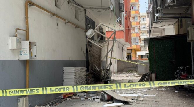 Şanlıurfa’da İnşaat Faciası: Dış Cephe Giydirme Çalışmasında Asansör Düştü, İşçiler Yaralandı