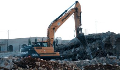 İsrail’den Doğu Kudüs’te Yıkım Tehdidi: 50 Filistin İşletmesi Boşaltılıyor