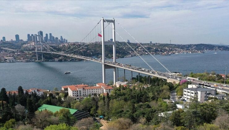 İstanbul Boğazı’nda Yelken Yarışları Nedeniyle Gemi Trafiği Durduruldu: 10 Saatlik Kapanma