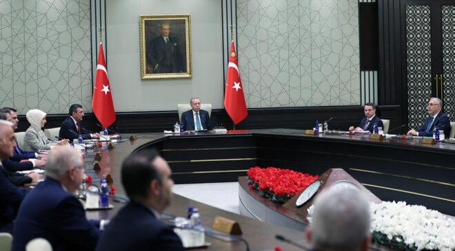 Kabine Toplanıyor: Orta Doğu Krizi, Ekonomi ve Terörle Mücadele Gündemde