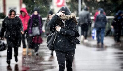 Yurt Genelinde Yağışlar Etkili Olacak: 8 İl İçin ‘Sarı’ Uyarı, Hava Sıcaklıkları Düşüyor