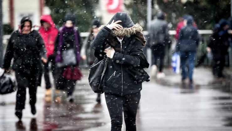 Yurt Genelinde Yağışlar Etkili Olacak: 8 İl İçin ‘Sarı’ Uyarı, Hava Sıcaklıkları Düşüyor
