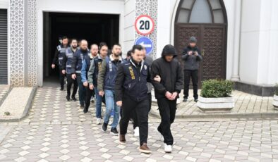 Kocaeli’de Yatırım Dolandırıcılığına Büyük Darbe: 8 Tutuklama