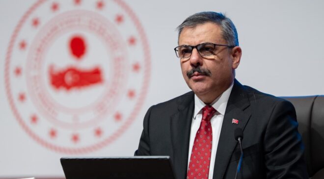 Bakan Çiftçi’den Sahipsiz Hayvan Açıklaması: Toplama İşlemi Hızla Devam Ediyor