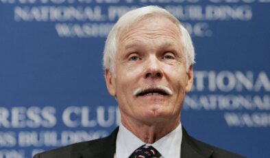 Medya Dünyasının Efsanevi İsmi Ted Turner Hayatını Kaybetti: CNN’in Kurucusu ve Yayıncılıkta Çığır Açan Bir İsim